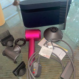 Dyson Supersonic with warranty